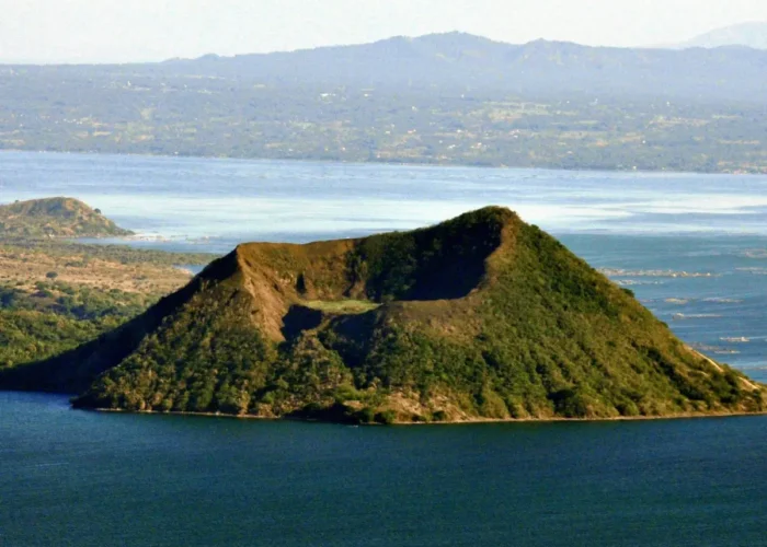 Вулкан Тааль